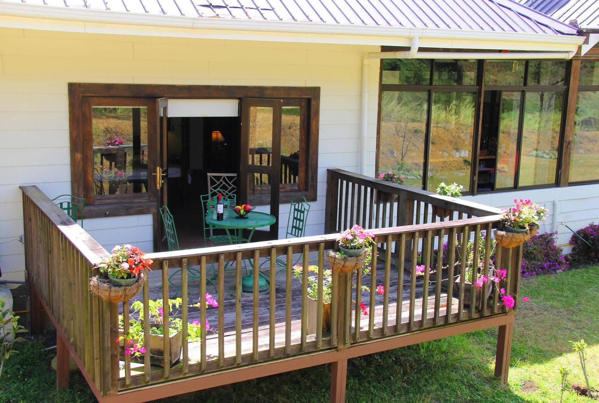 The Riverside Inn Boquete Exterior photo